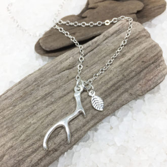 antler-charm-necklace-silver-plate