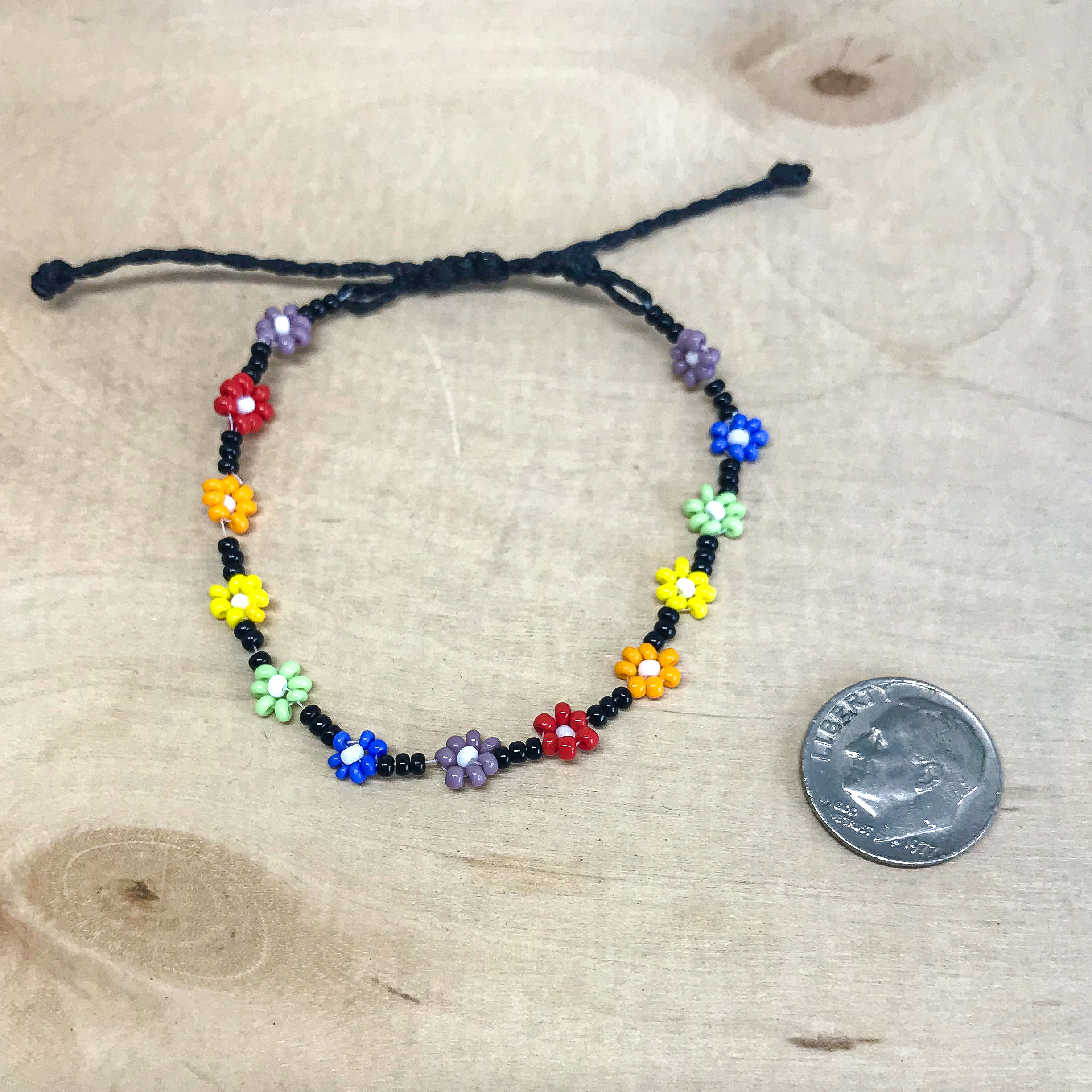 Cute daisy chain bracelet with seed beads/Simple flower bracelet 