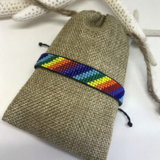 Rainbow-Loom-Bracelet-On-Burlap-Bag2