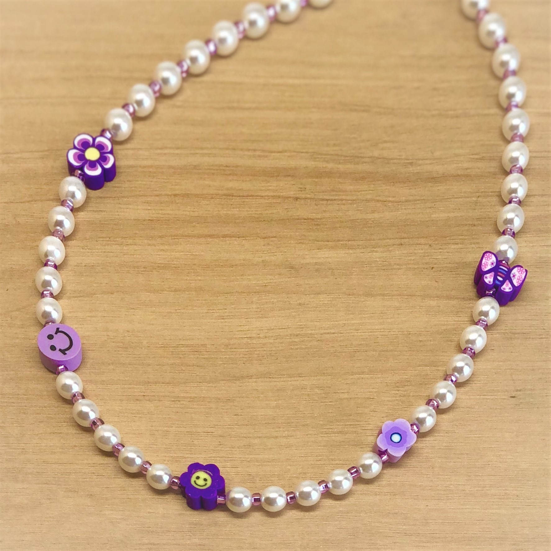 Glass Bead and Flower Charm Bracelet - Purple Bead / White Flower